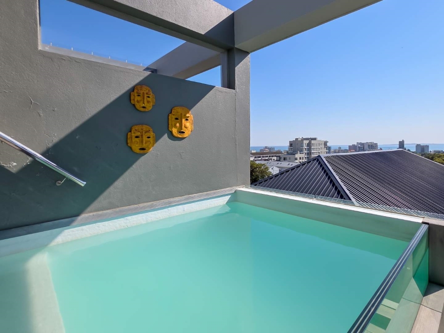 To Let 2 Bedroom Property for Rent in Green Point Western Cape